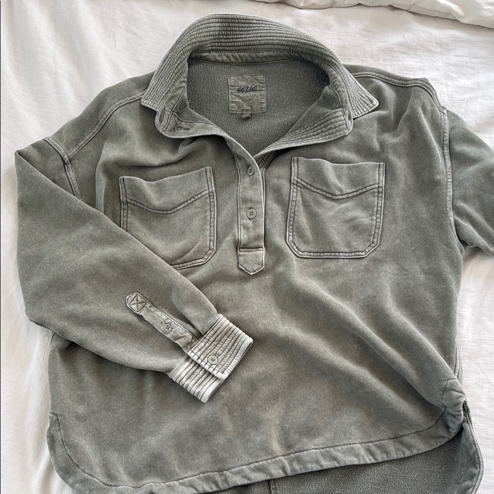 Aerie Button down sweatshirt style
